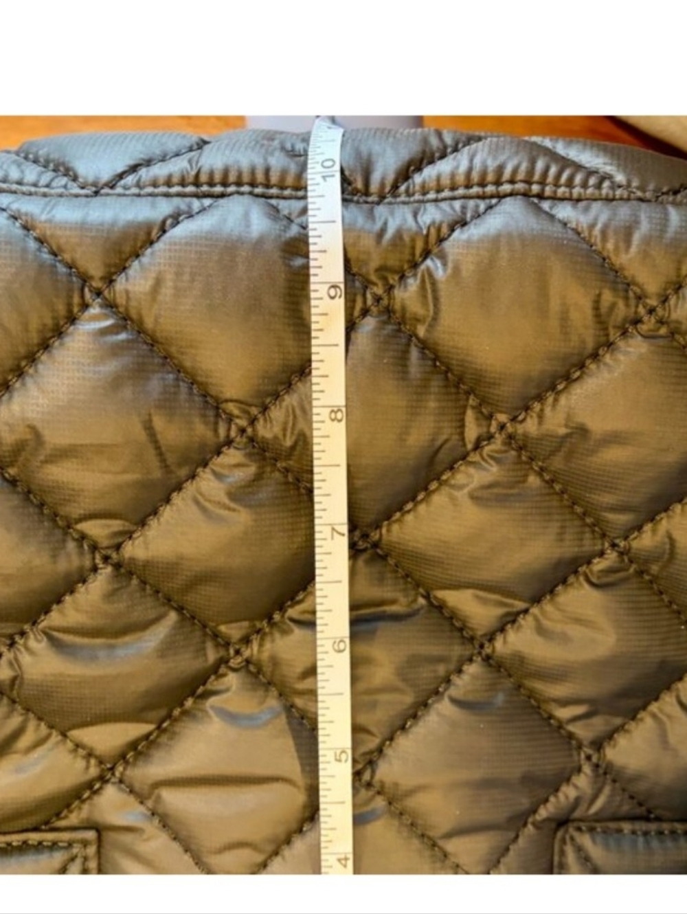 QUINCE Transit Quilted Small Crossbody Tote Charcoal EUC - Picture 4 of 8